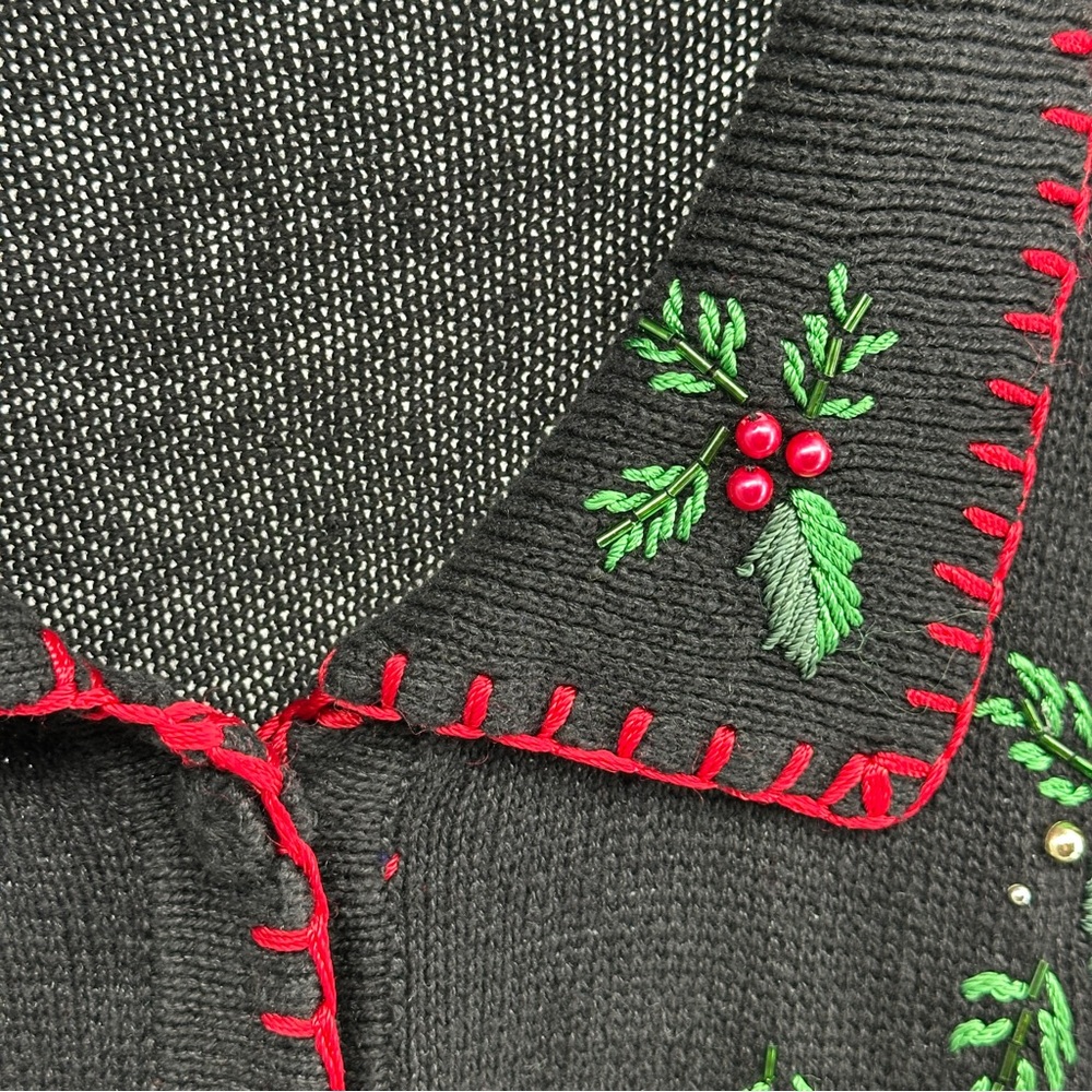 Women’s 2X Black Green Red Embroidered Beaded Ugly Chri‎ Sweater - Picture 8 of 13